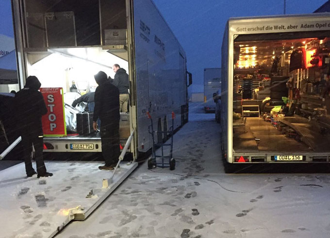 Renger van der Zande sneeuw op de Nurburgring